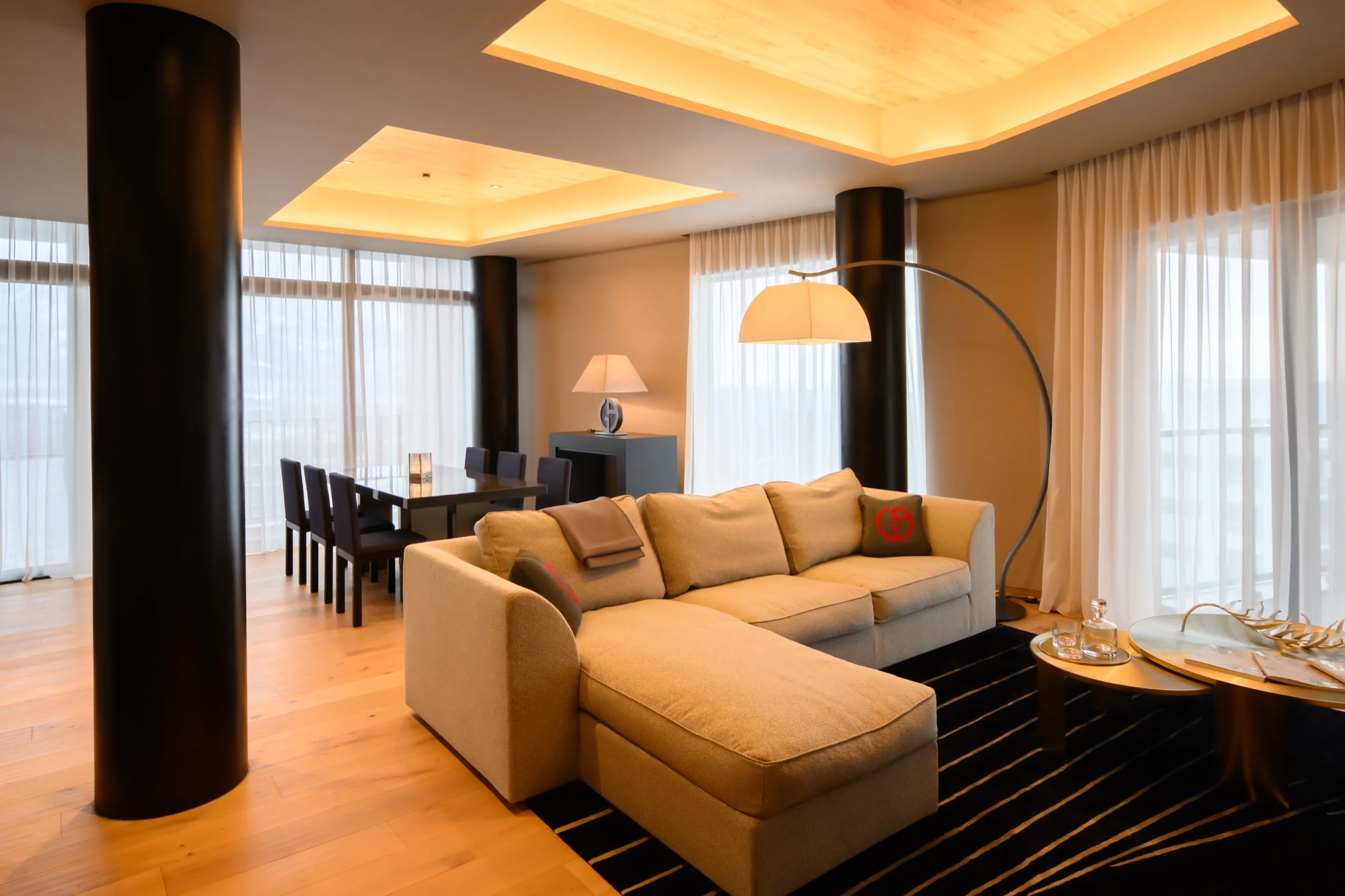 HOTELA penthouse living space
