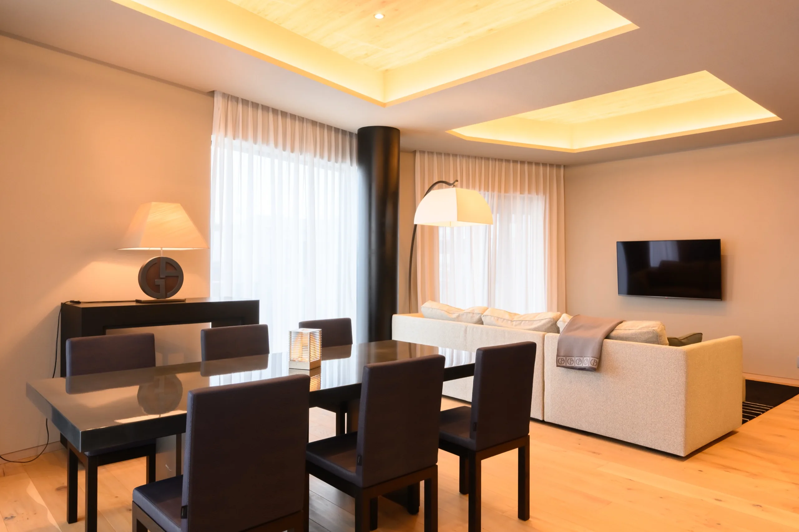 Penthouse dining